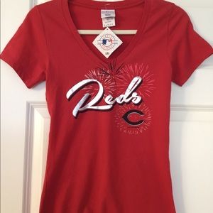 Cincinnati Reds top Size Small New with tags